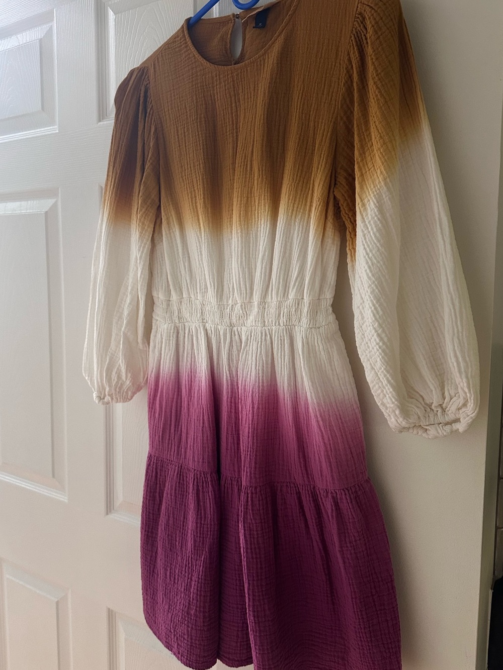 Universal Thread Women’s Tan, White & Pink Ombre Long Sleeve Dress